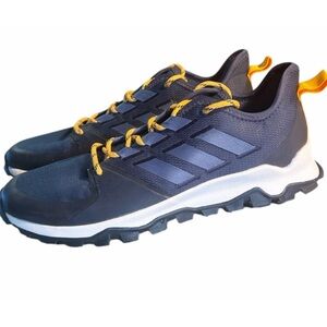 ADIDAS♦️TRAXION SHOE